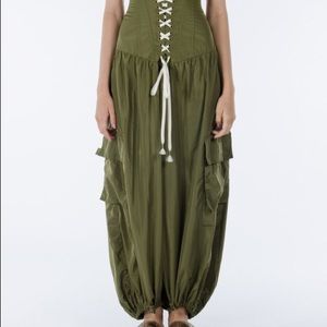 NEW WITH TAG GREEN CORSET PANTS SIZE LARGE